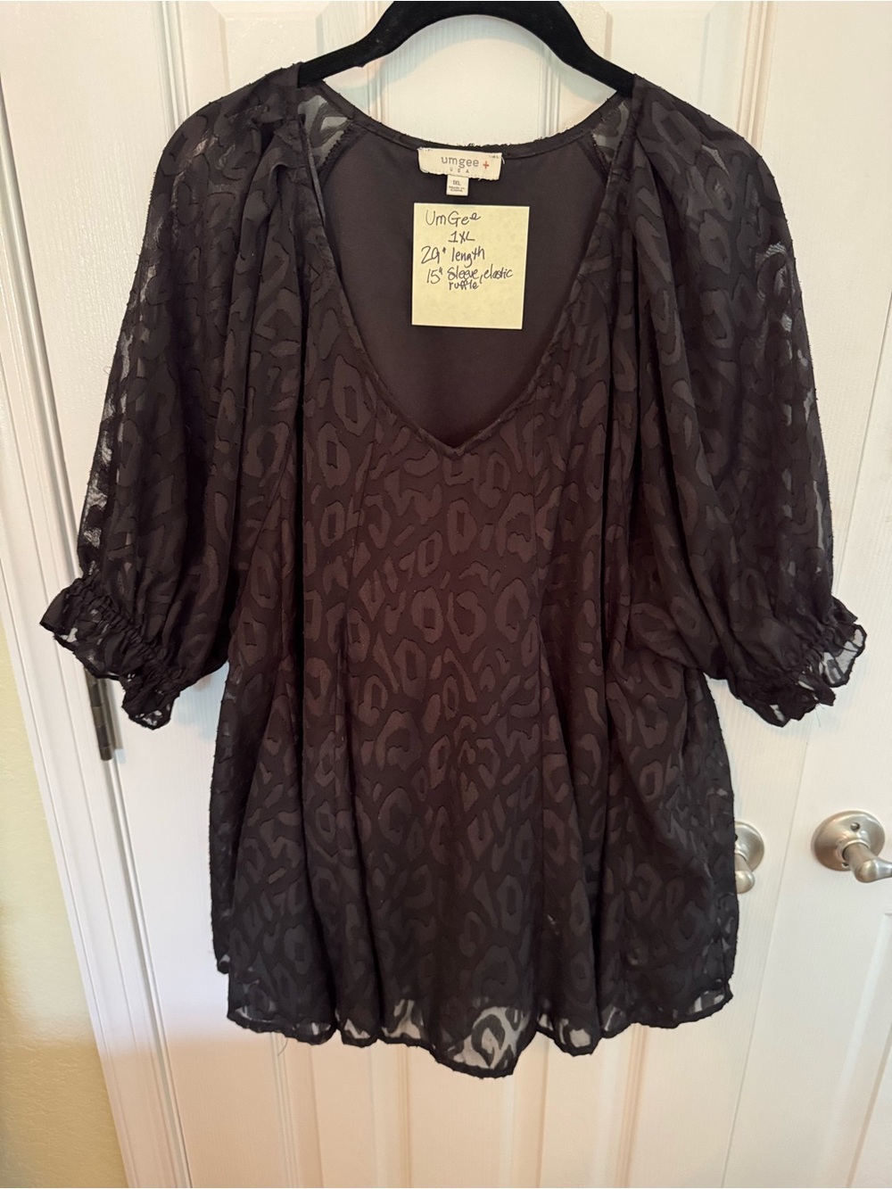 Umgee Black Sheer Animal-Print V-Neck Blouse